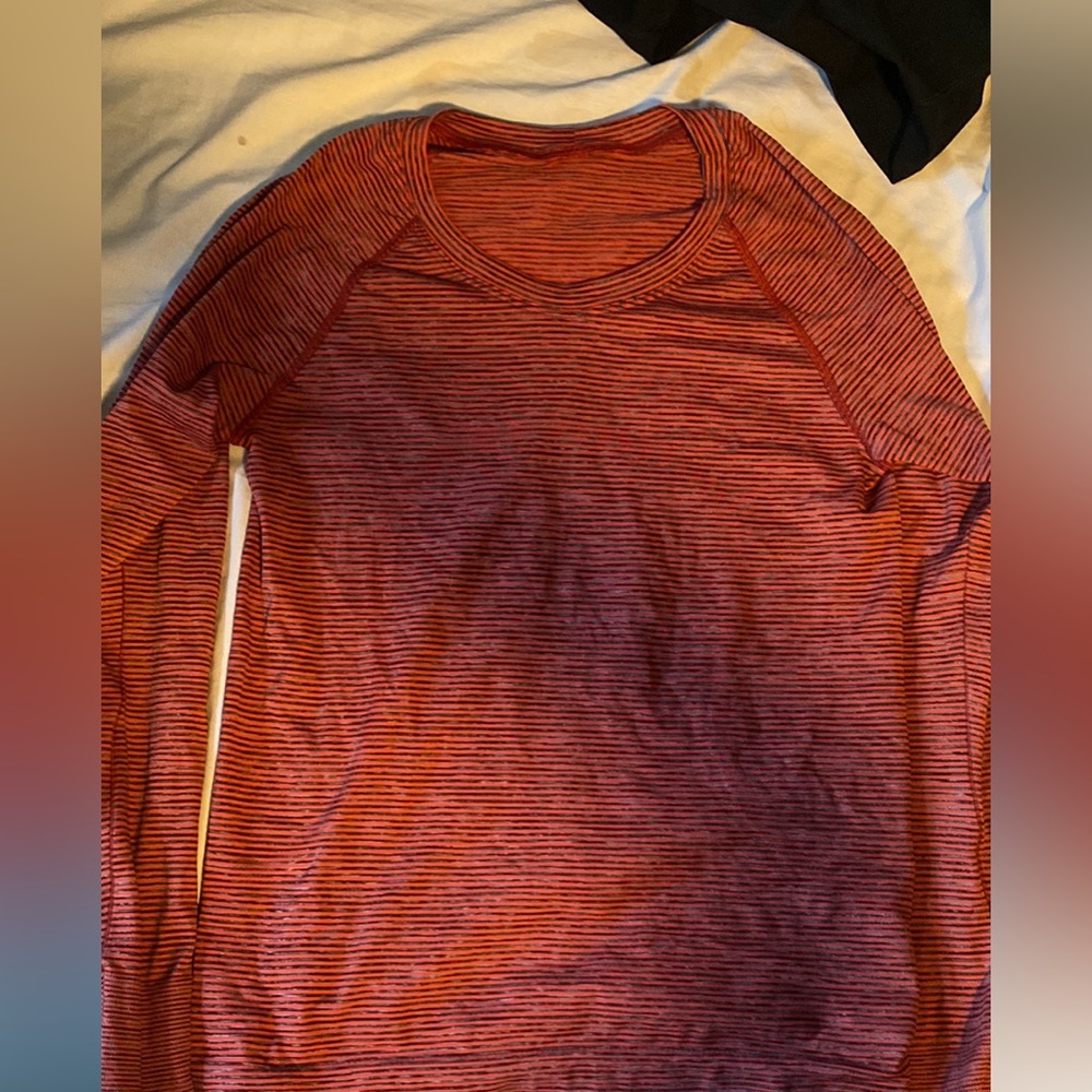 Lululemon Swiftly tech long sleeve shirt size 6